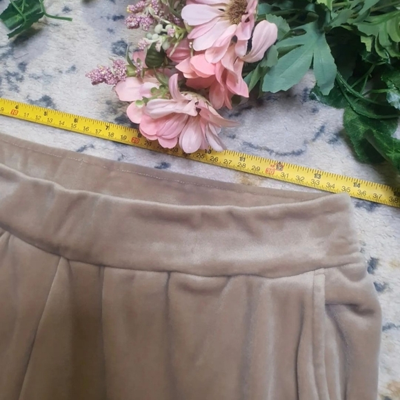 Uniqlo velour wide leg pants - Picture 4 of 8